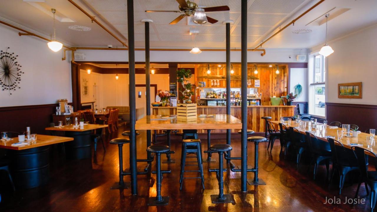 Royal Hotel 오포티키 외부 사진